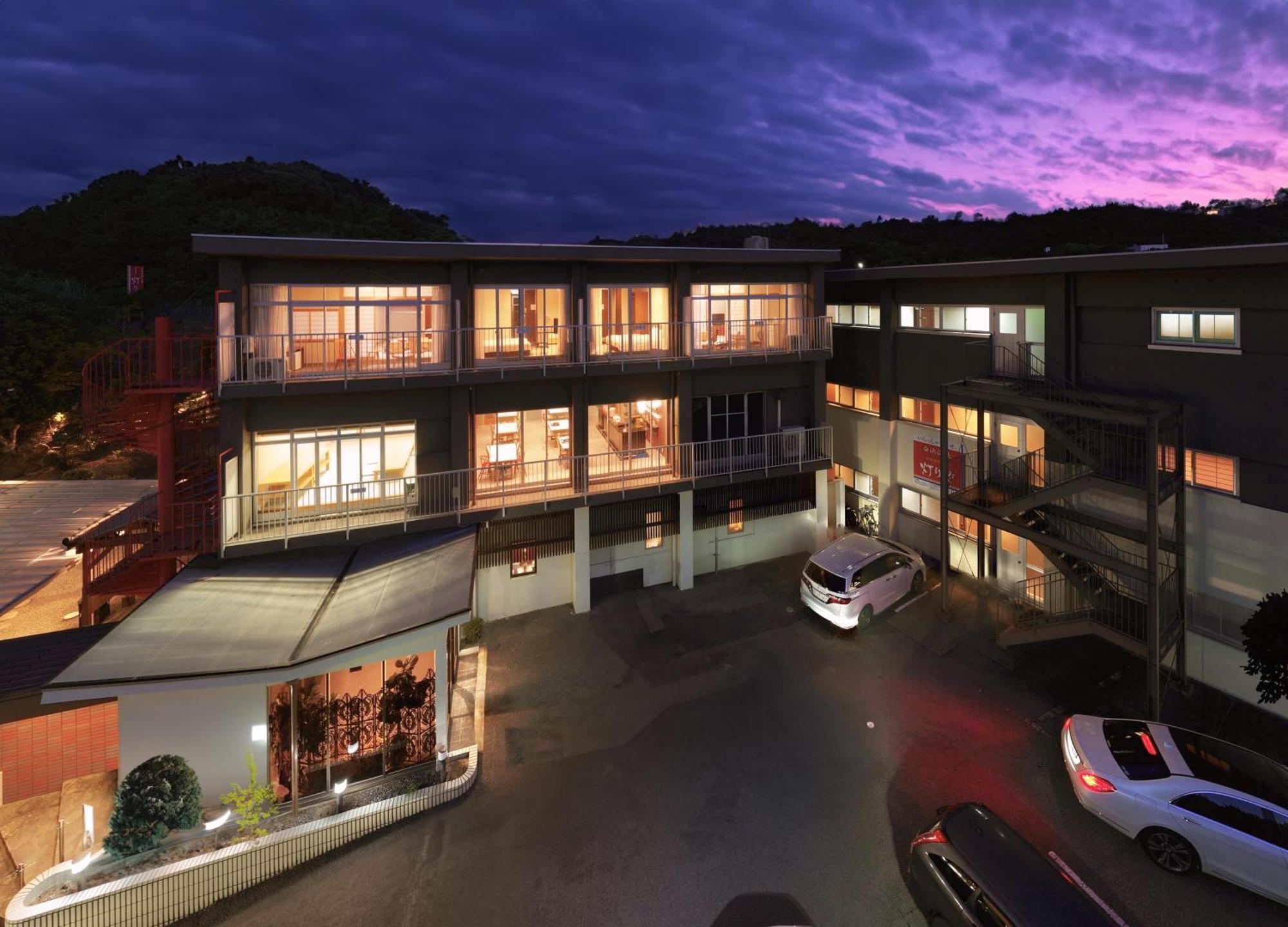 Nankishirahama Hotel Akariya מראה חיצוני תמונה